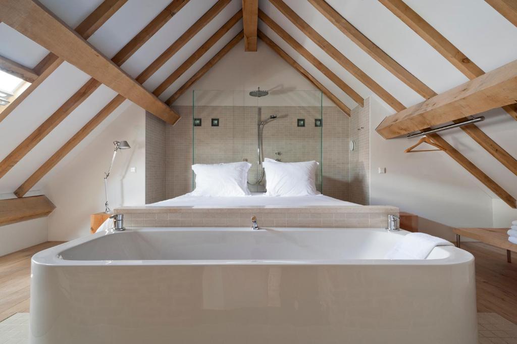 Cour 8 Lofts Guest House Maastricht Room photo